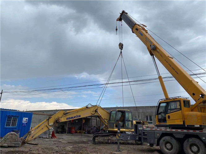 玄武区25吨吊车的工作半径是多少？